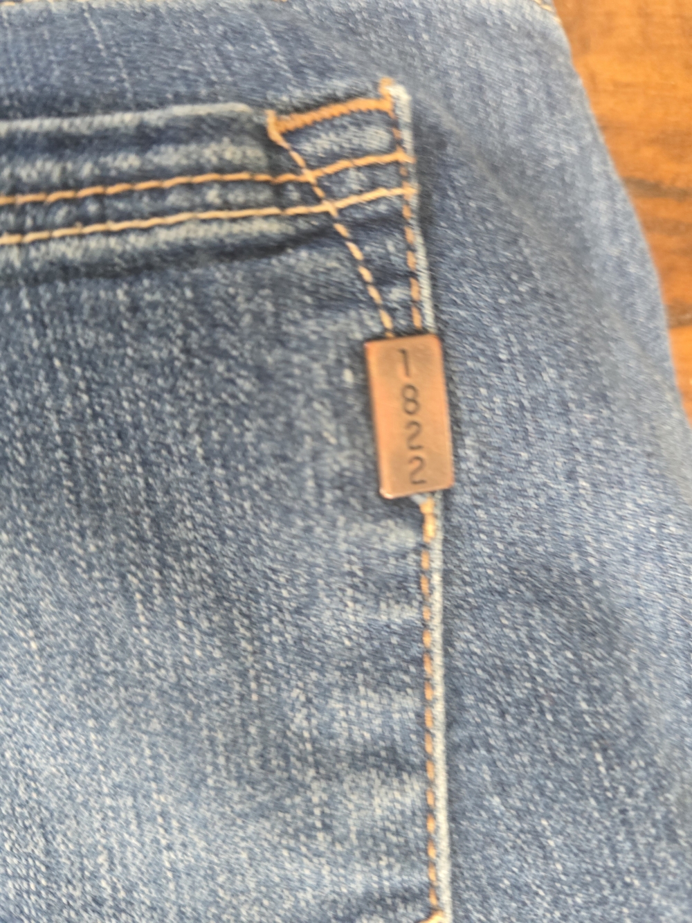 1822 Denim Women's Skinny Jeans in Blue